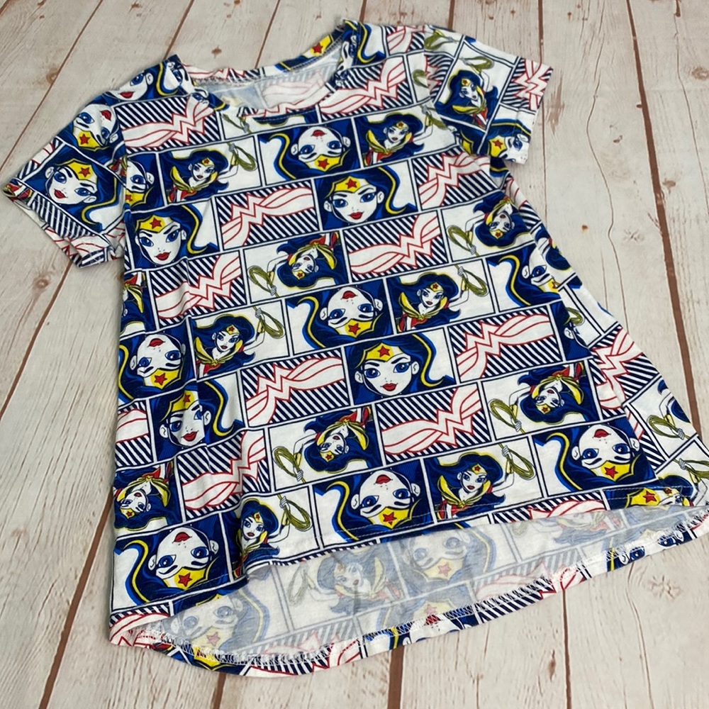 DC Superhero Girls Comics Wonder Woman Everywhere Print Comic Book Tee Shirt